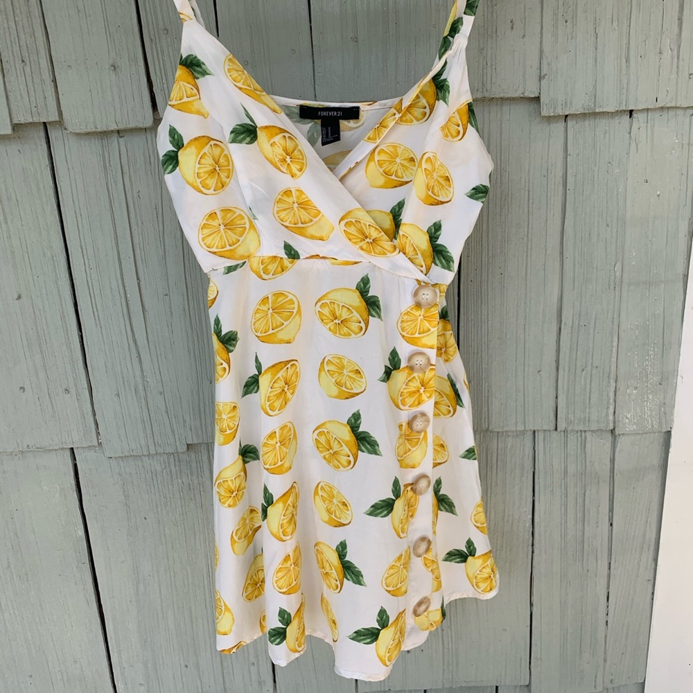 Cute mini flowy lemon dress!